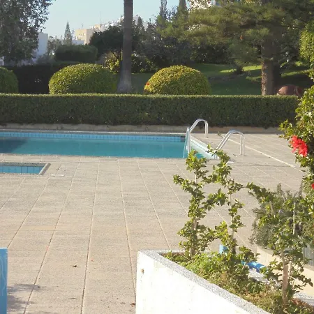 2 Bed With Pool, Beachfront * לימסול